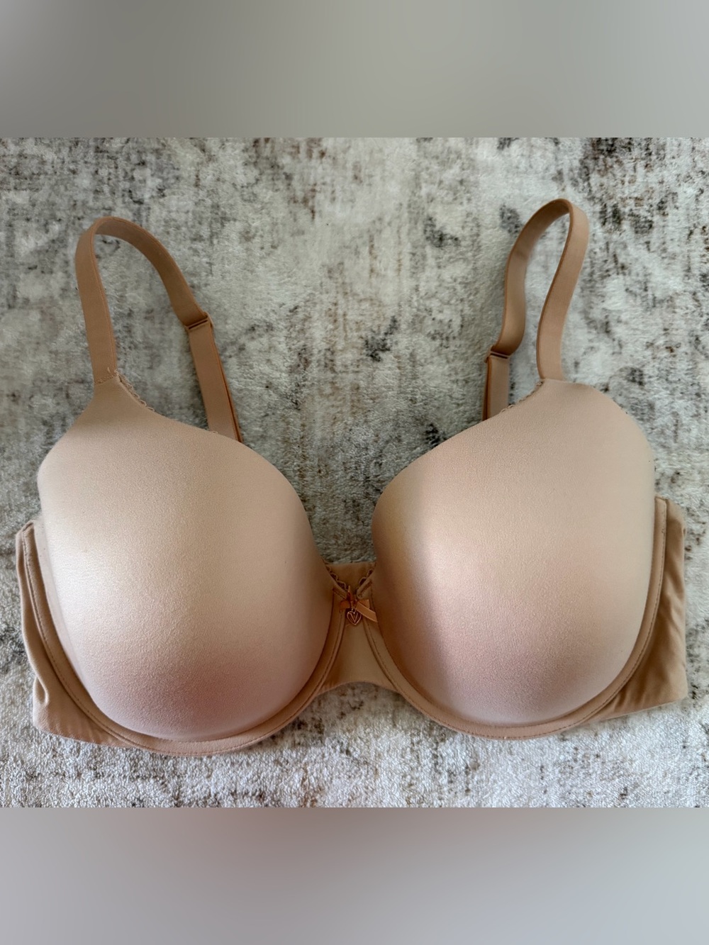 Victoria’s Secret Perfect Coverage Bra 40DDD Nude Beige Lined Underwire
